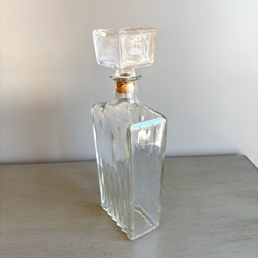 VTG 60s Heavy Clear Glass Liquor Bottle Decanter Vase Decor w/ Cork Stopper 11" - Picture 5 of 11